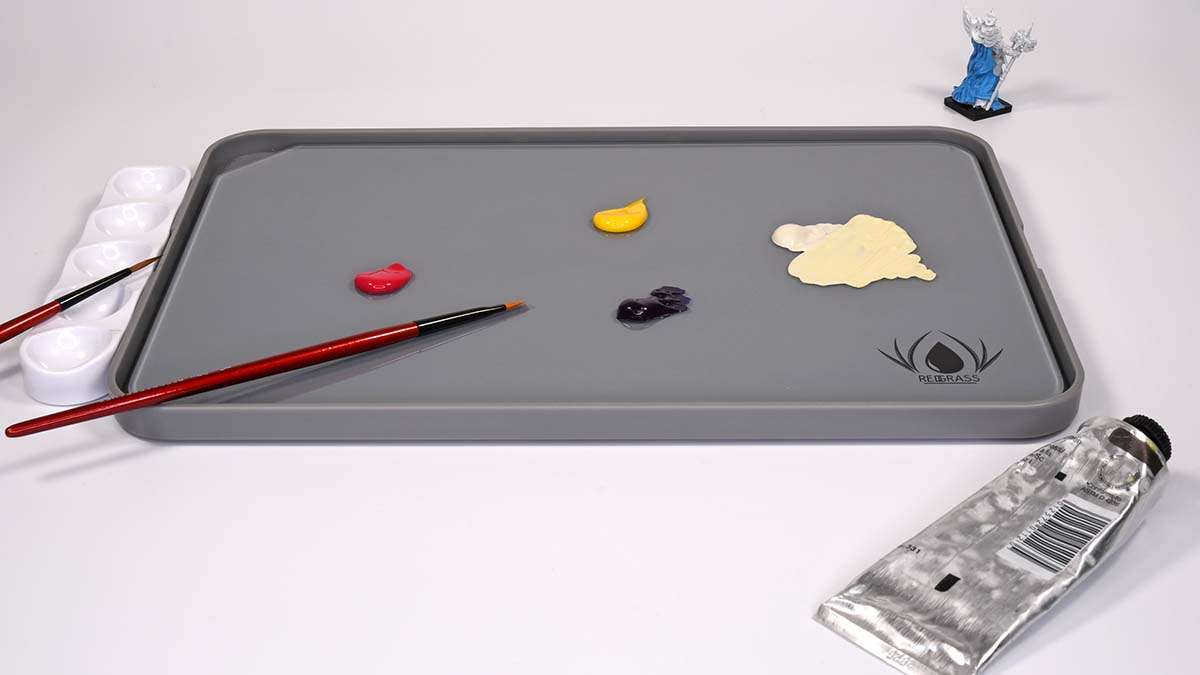 RGG Glass Palette Studio for Miniatures. Master oil painting with