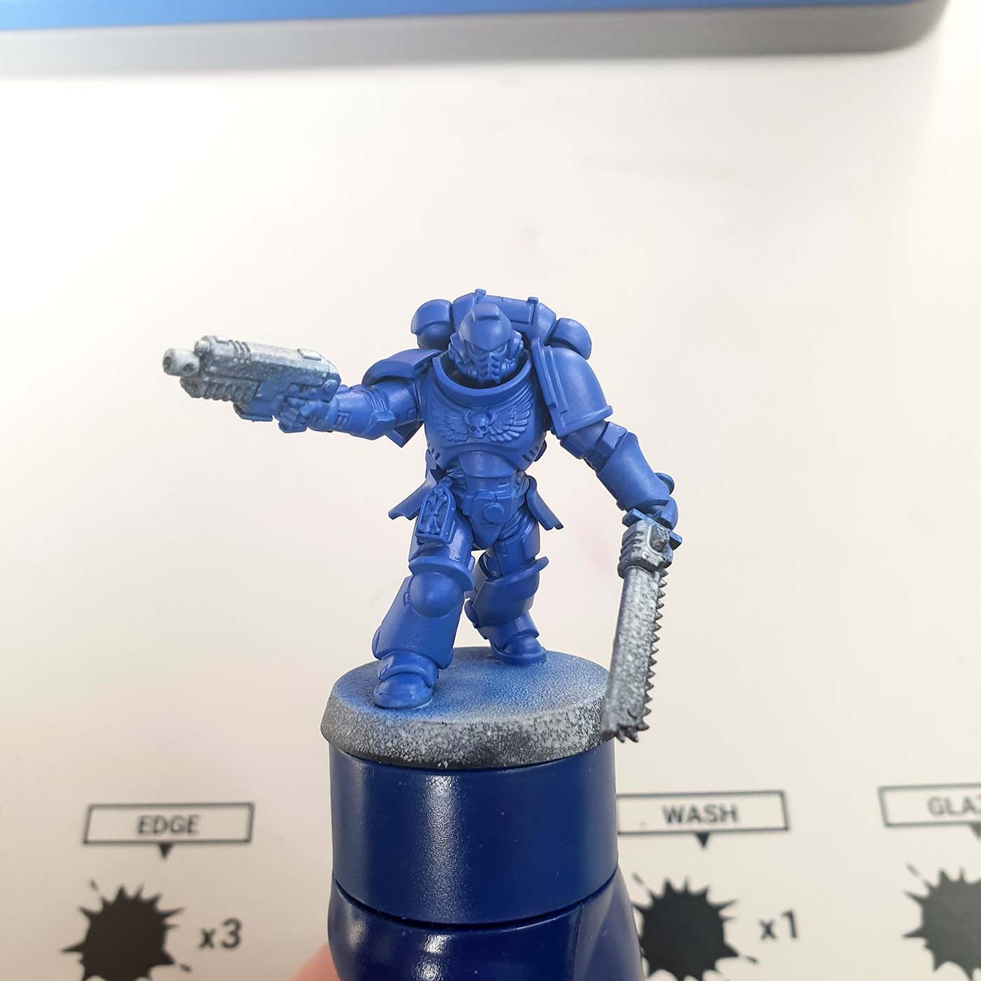 Guide to Ultramarine Space Marine blue armor basecoat