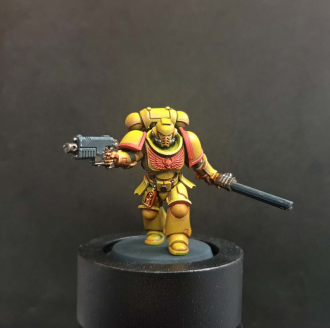 painting yellow miniatures finished imperial fist space marine