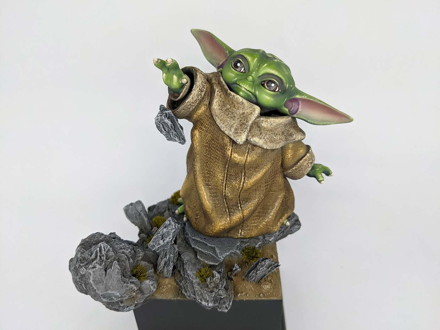 baby yoda grogu mandalorian disney redgrass games interview jon gomez pintureando miniatures