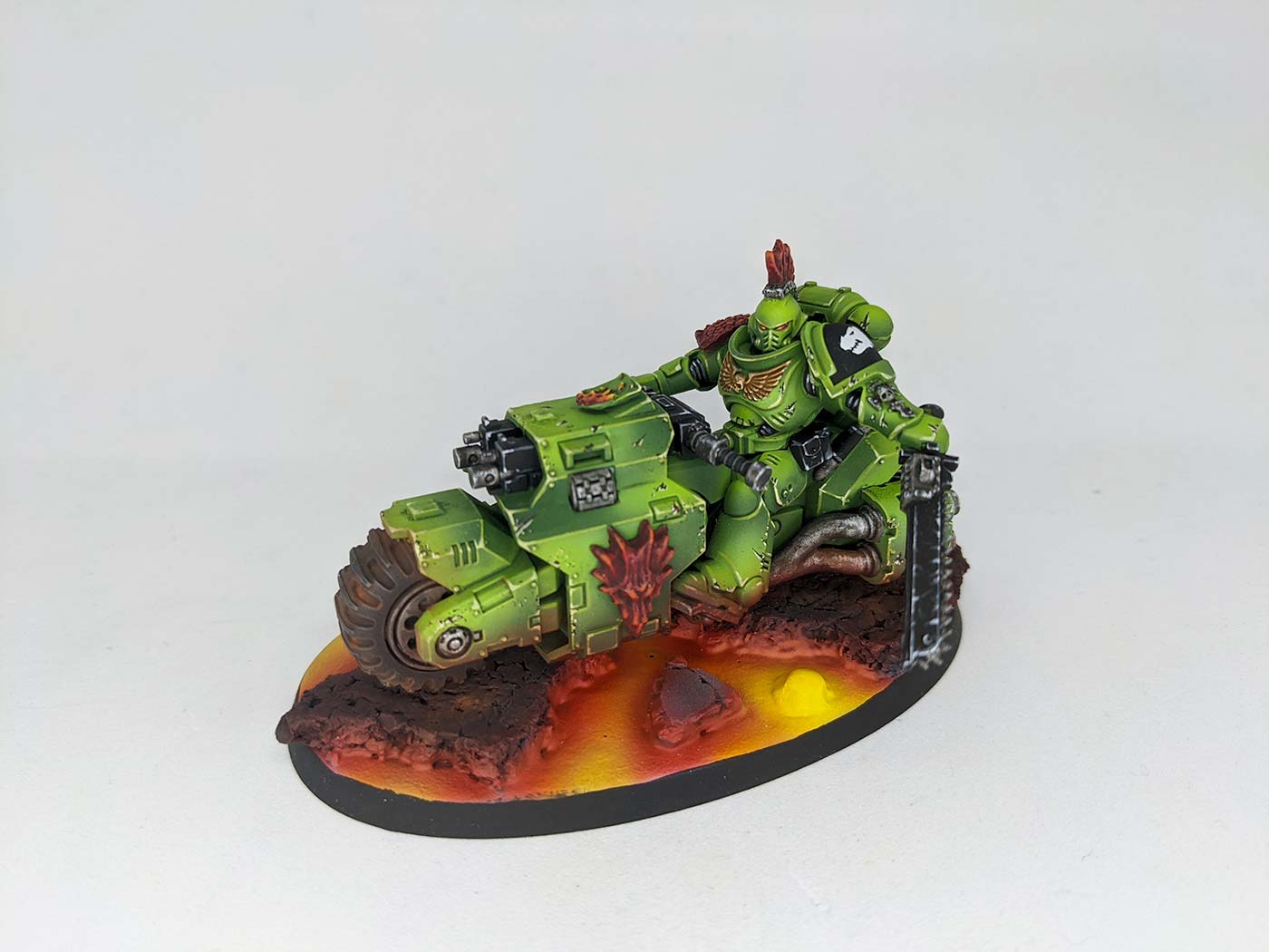 salamander primaris space marine outrider bike warhammer 40k games workshop jon gomez pintureando miniatures redgrass games interview